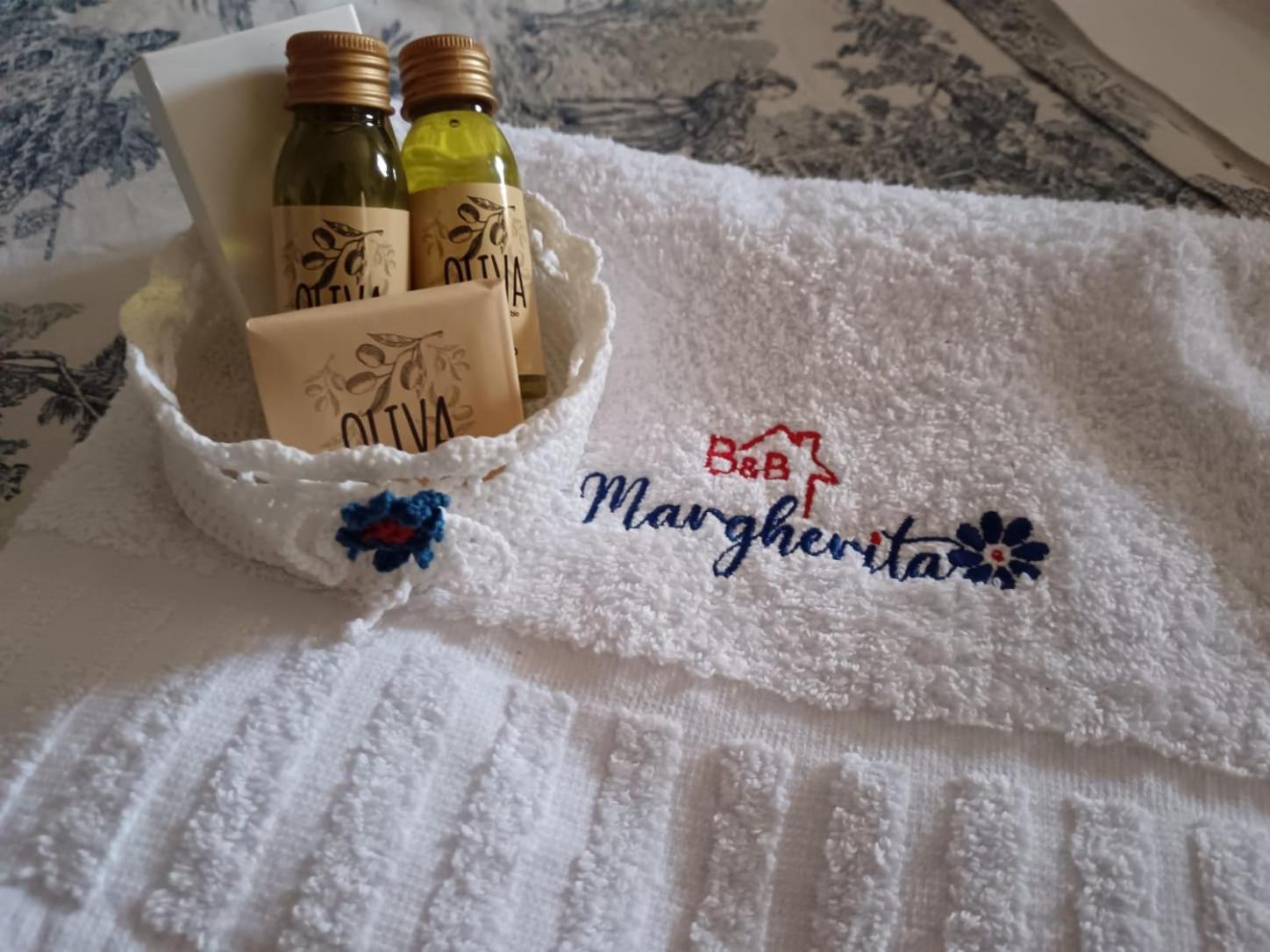 Bed And Breakfast Margherita & Home Restaurant Gerano Buitenkant foto